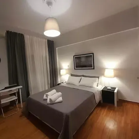 F5 Near The Sea דירה *