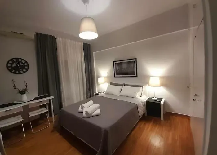 F5 Near The Sea Apartment *