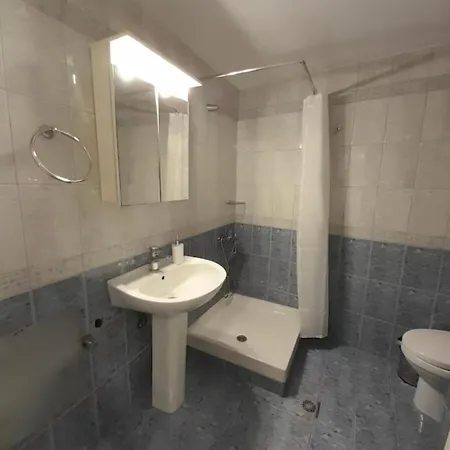 F5 Near The Sea Βόλος